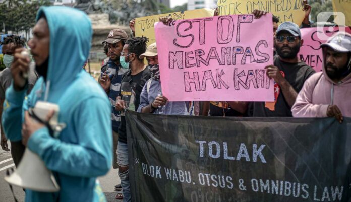 Aksi masa Aliansi Mahasiswa Papua (AMP) Komite Kota Jakarta pada 16 November 2020. Foto: liputan6.