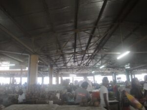 Gambar 2: Aktivitas dalam pasar utama.