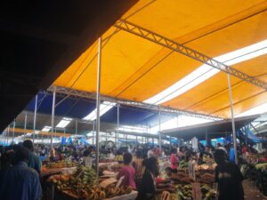 Gambar 8: Lokasi tambahan yang disediakan menjelang jam pasar pada hari Sabtu.