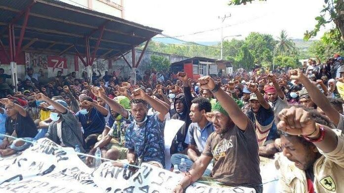 Aksi demonstrasi Petisi Rakyat Papua (PRP) di Jayapura pada 3 Juni 2022. Foto dari tribun-papua.com