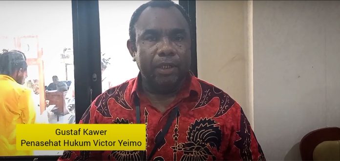 Gustaf Kawer, Penasehat Hukum Victor Yeimo. Foto laolao-papua.com