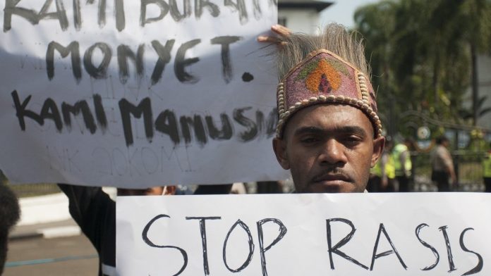Aksi demo tolak rasis. Foto bbc.com