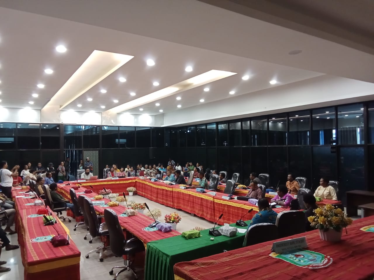 Situasi saat audiensi dengan MRP PBD. Foto dokumen P2MP. KS.