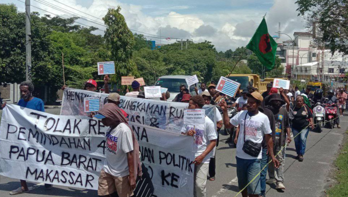 Aksi Solidaritas Rakyat Papua Pro Demokrasi Sorong Raya di Sorong. Foto: dokumentasi laolaopapua.com
